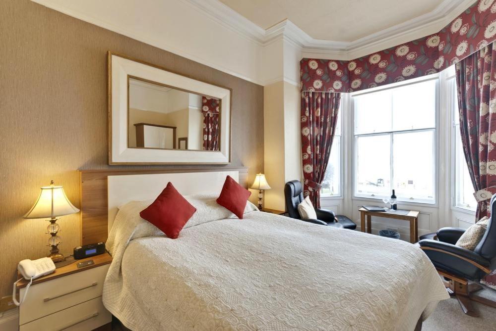Lauriston & Lawton Court Hotel Llandudno Eksteriør bilde